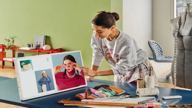 LG launches 27-inch portable monitor