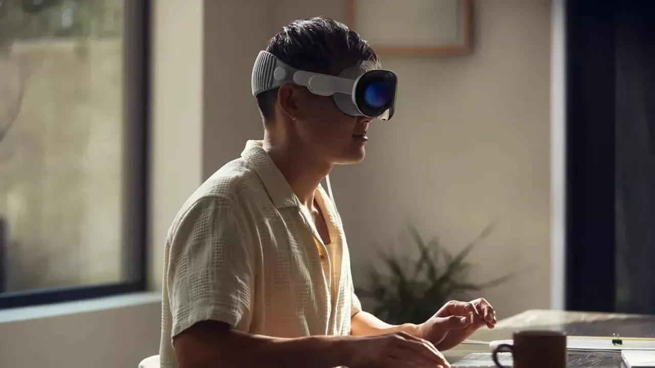 Apple accuses Vision Pro engineer of stealing trade secrets!