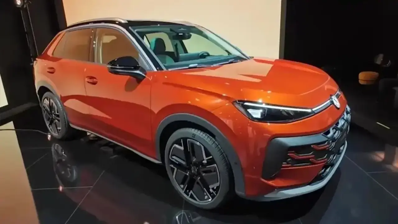 The new-generation Volkswagen T-Roc is coming