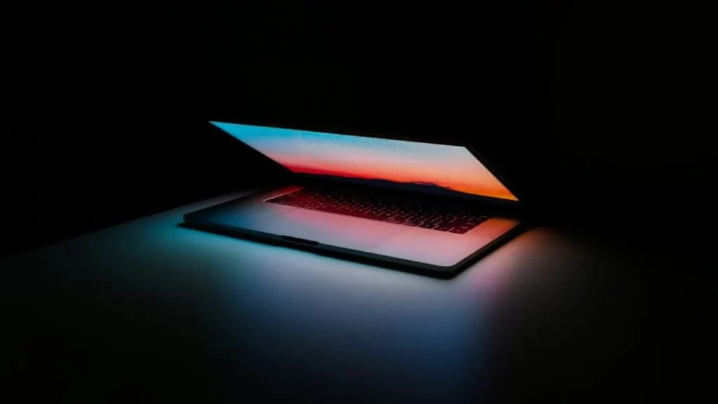 MacBook-Pro-OLED-2