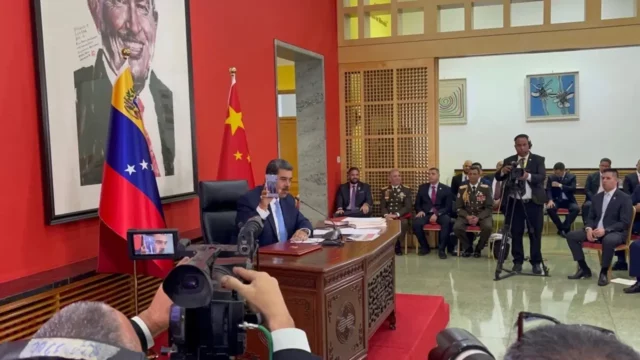 Venezuelan President Maduro praised Huawei phone