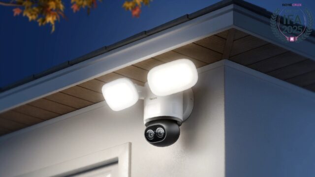 Reolink-TrackFlex-Floodlight-WiFi-1