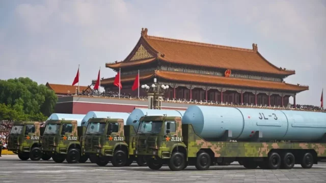 China showcased its new military technologies