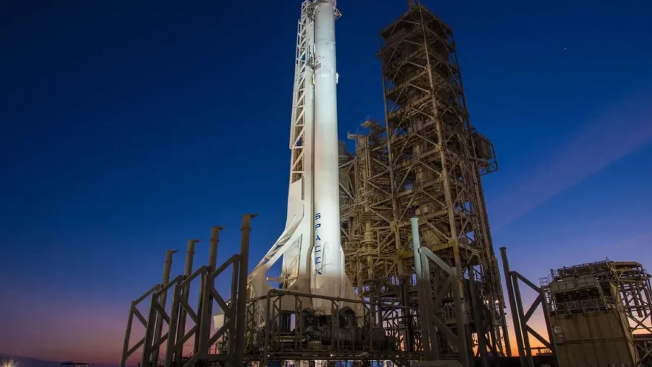 SpaceX-falcon-9-2