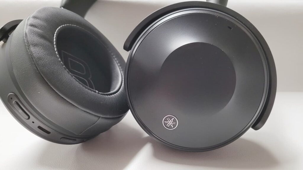 yamaha-headphones-2