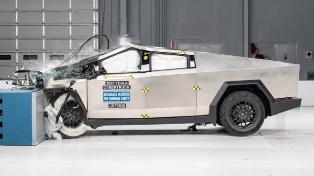 Tesla Cybertruck sales plummet!