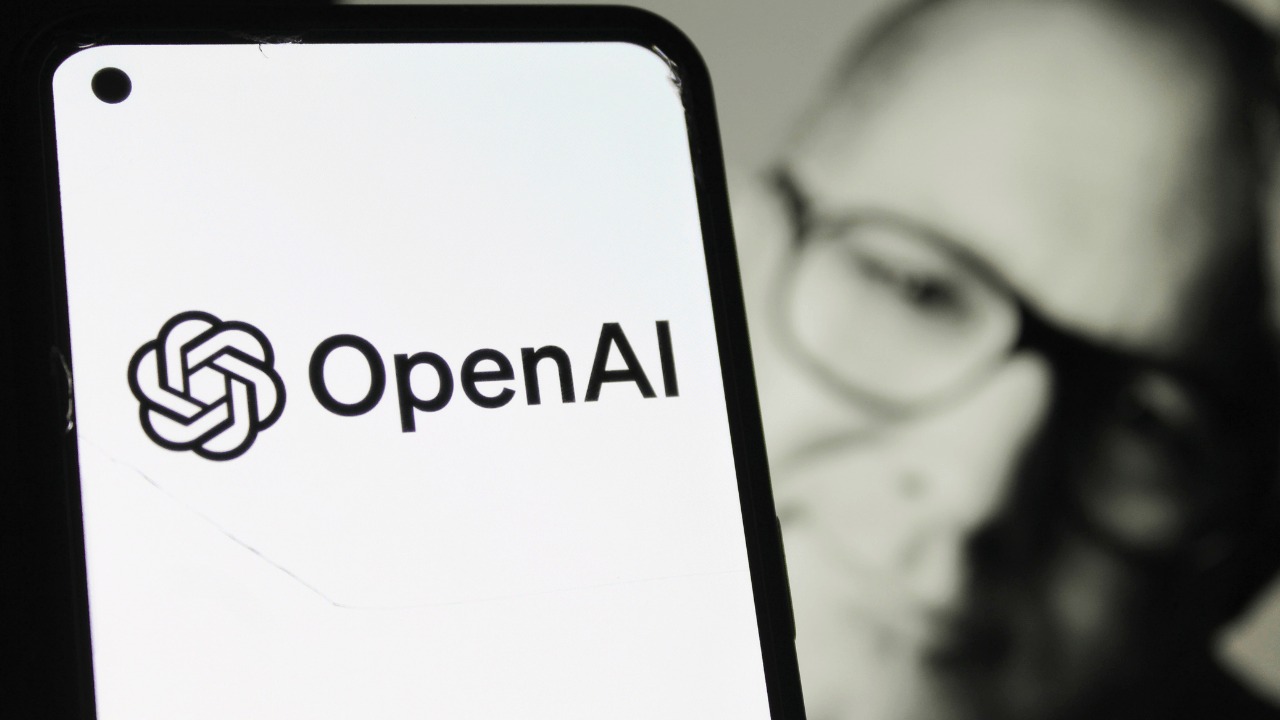 OpenAI -device-Jony-Ive-1