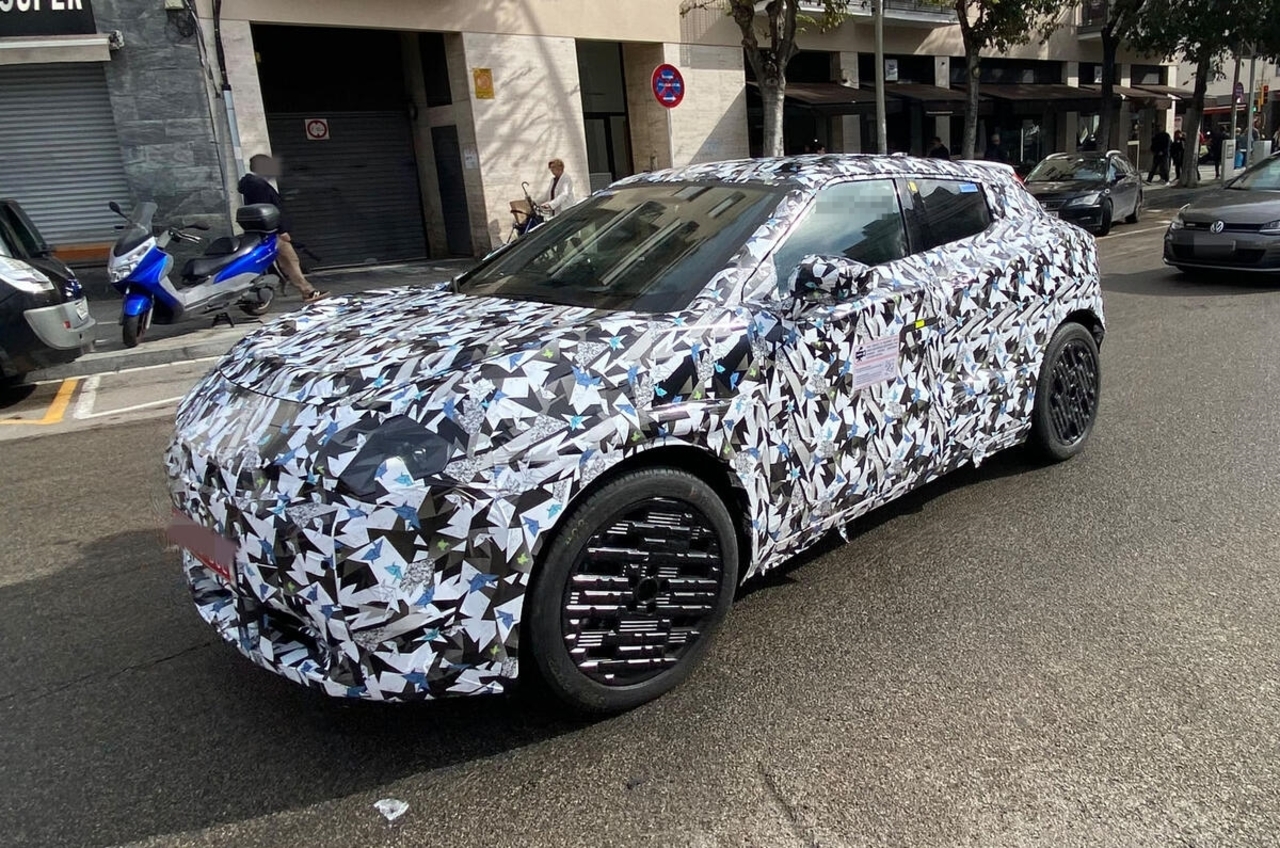 The electric Nissan Juke has been spotted