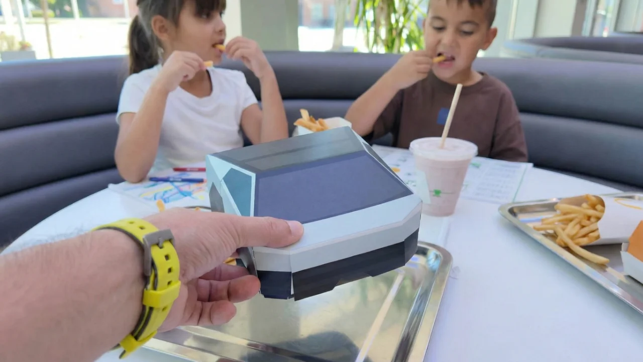 We ate Tesla’s burger! Tesla Diner vLog!