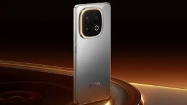 iQoo-15-Mini-1