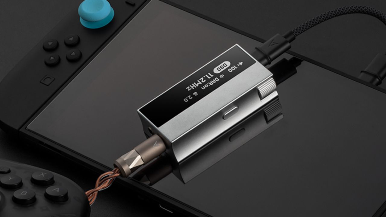 Astell-&-Kern-AK-HC5-1