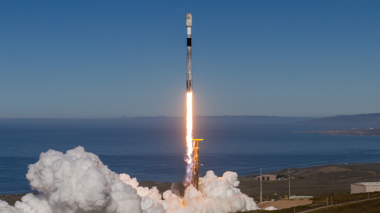 FGN-TUG-S01 completed its maneuver in space!