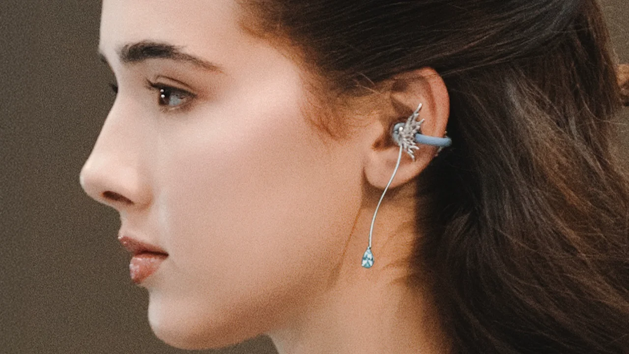 Huawei FreeClip 2 Launched at Paris Fashion Week