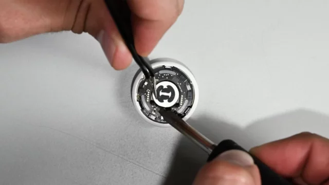 New AirTag Security Flaw Exposed in iFixit Teardown