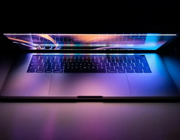 Apple Prepares New MacBook Ultra as High-End Laptop Redesign