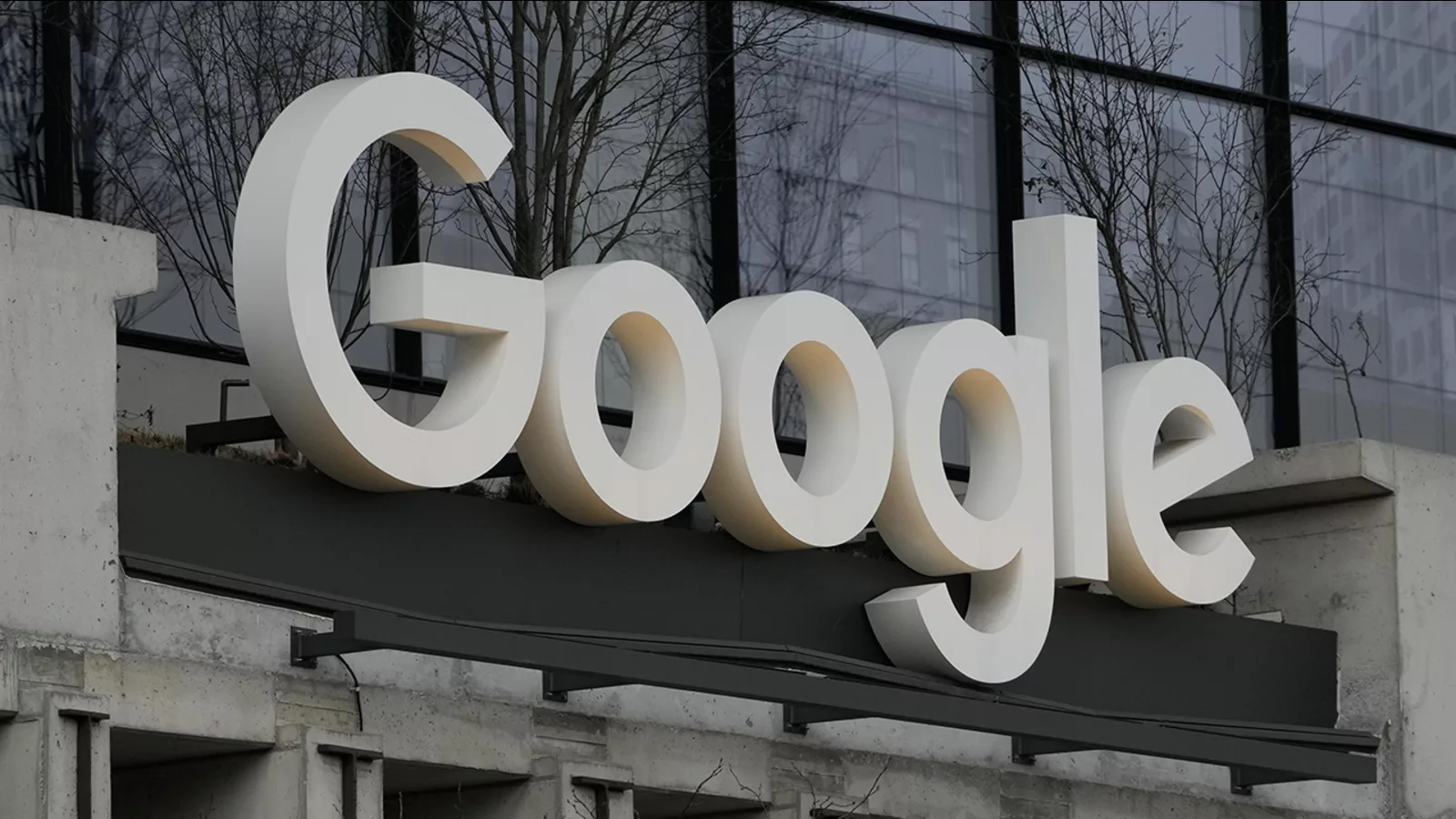 Google Plans to Invest Up to $40 Billion in Anthropic