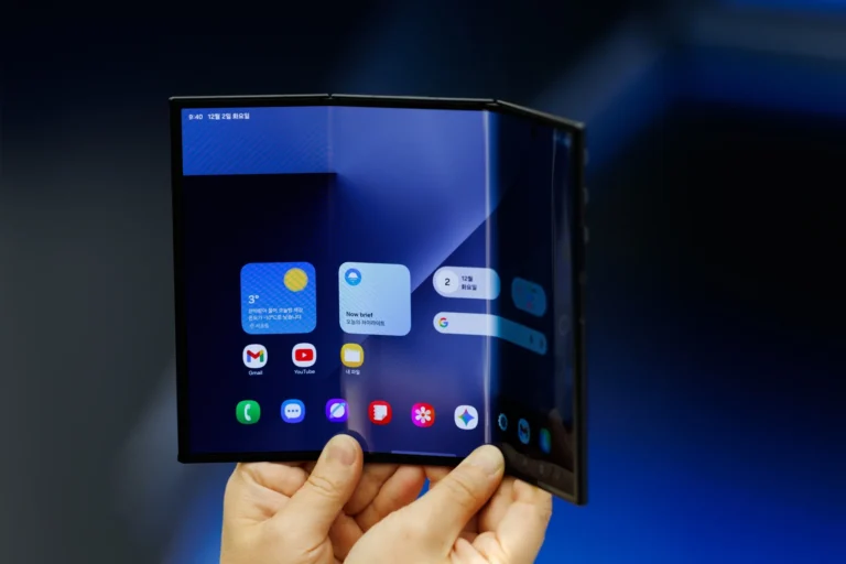 Galaxy Z Fold 8
