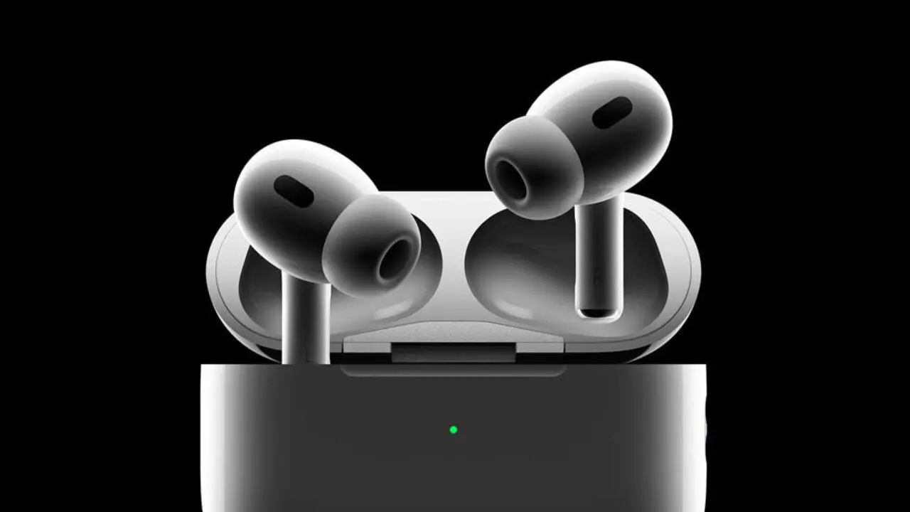 Apple Plans Smart AirPods with Cameras for 2027