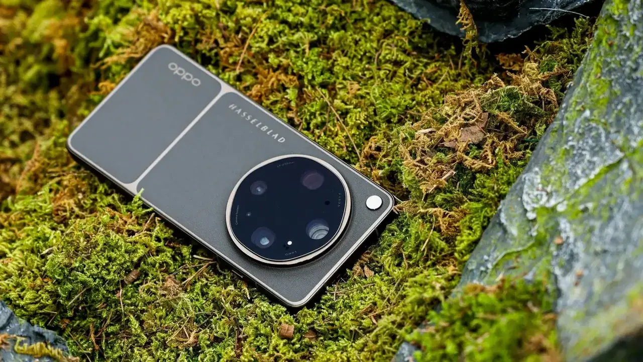 Oppo Find X10 Ultra Features a Larger Telephoto Sensor