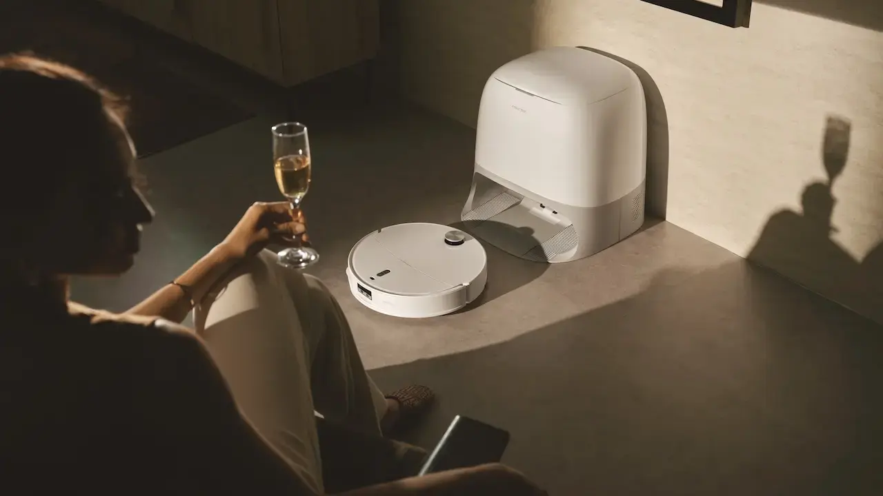 Roborock Launches Stylish Qrevo Curv Series Robot Vacuums