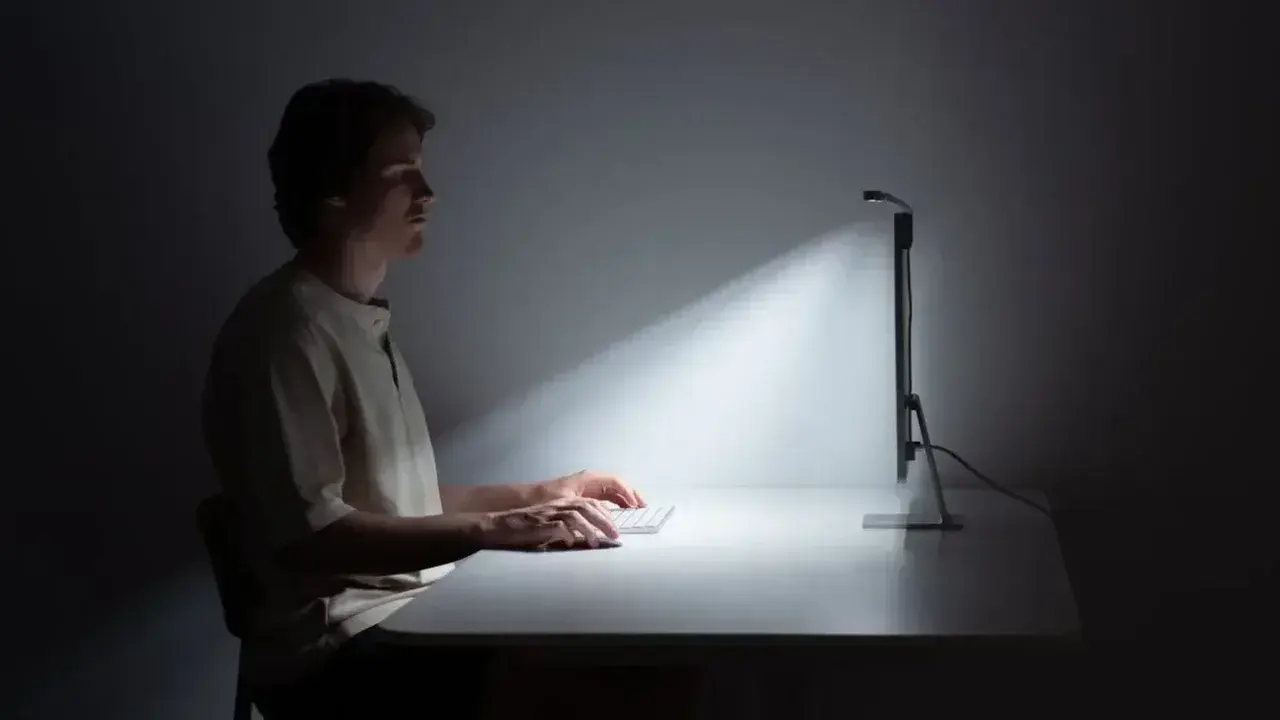 BenQ Launches New iScreenBar Smart Monitor Light for iMac