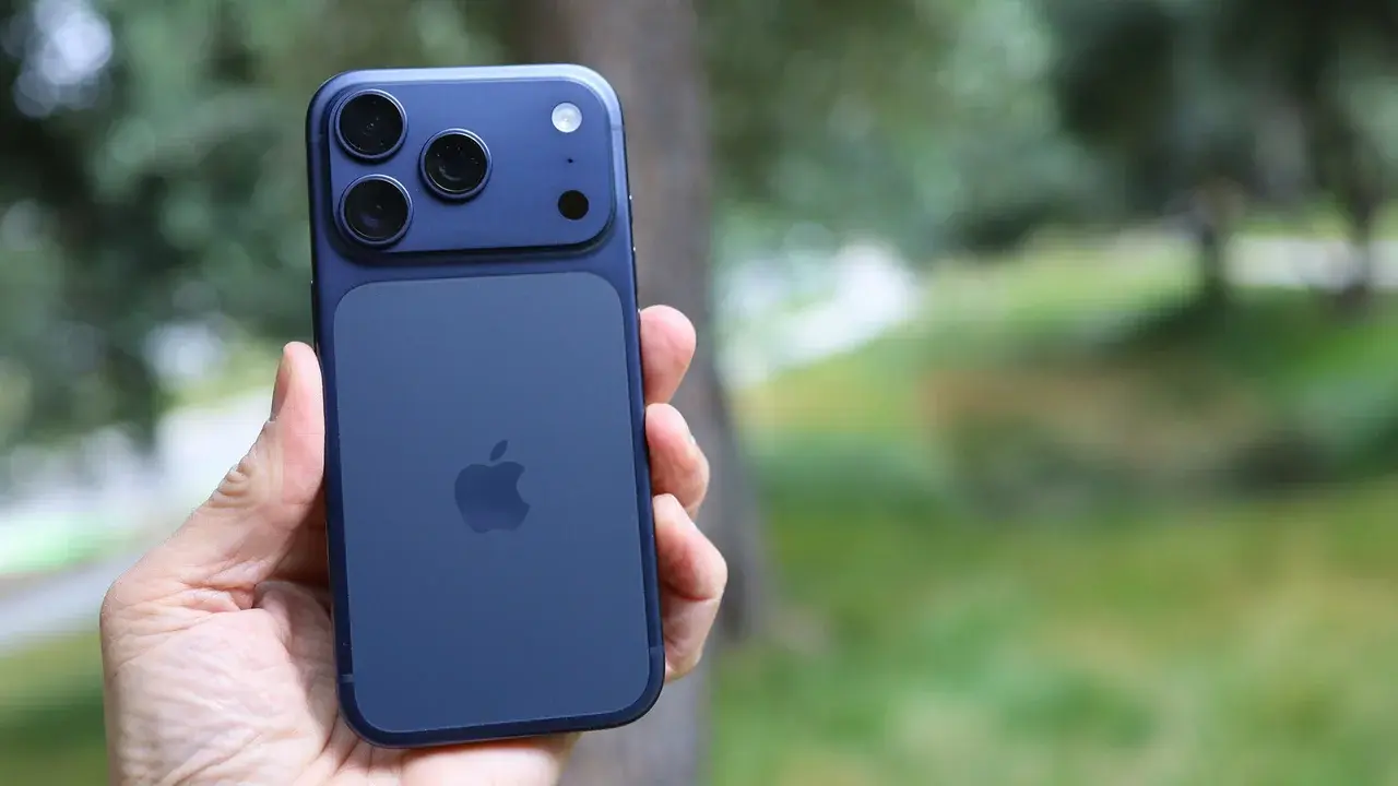 iPhone 18 Pro Max May Feature Exclusive Camera Capabilities