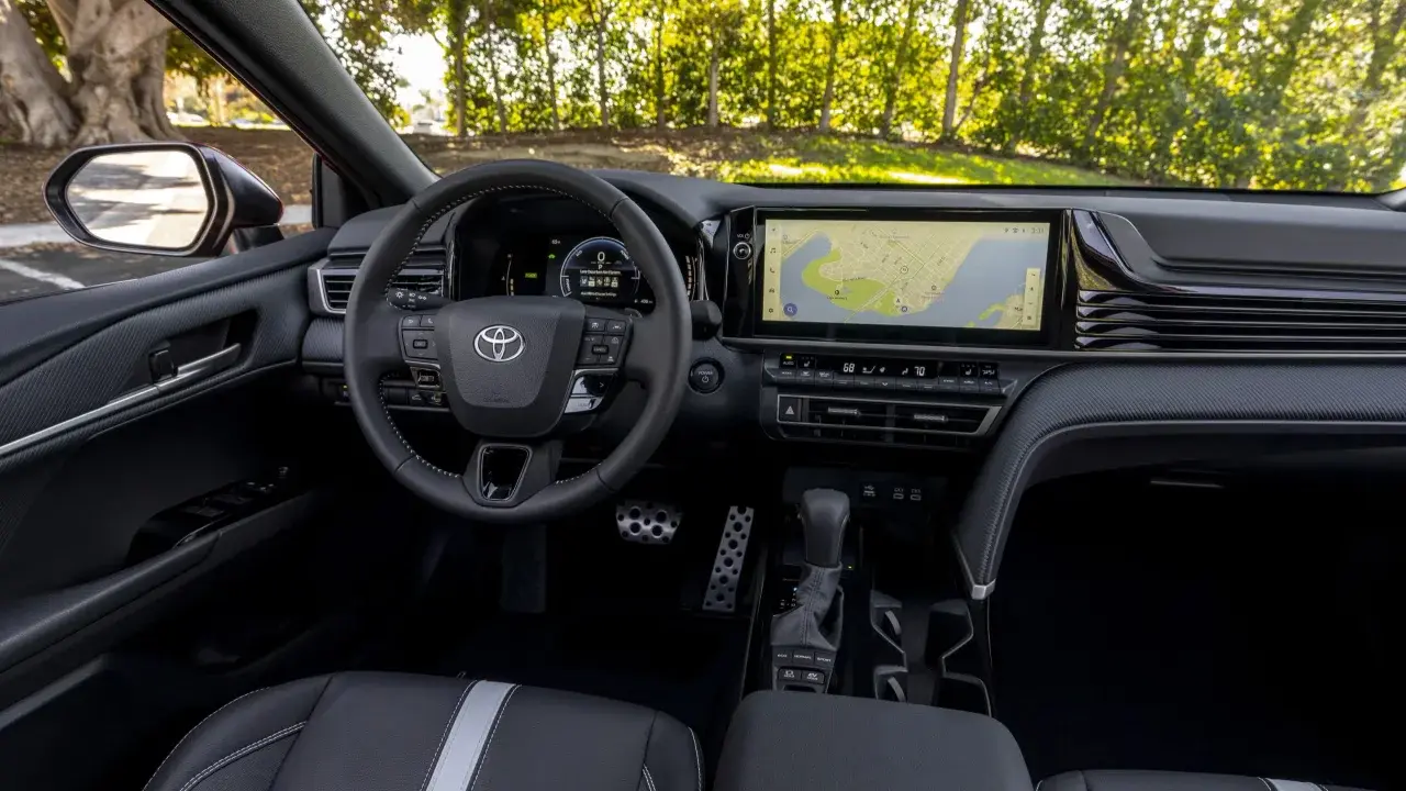 Toyota Recalls Over 500,000 Camry Sedans Due to Screen Issues