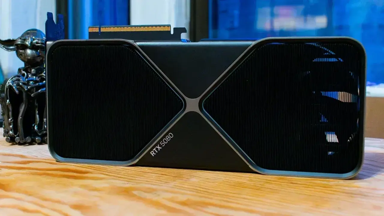 Amazon Customer Receives Vacuum Cup Instead of RTX 5080