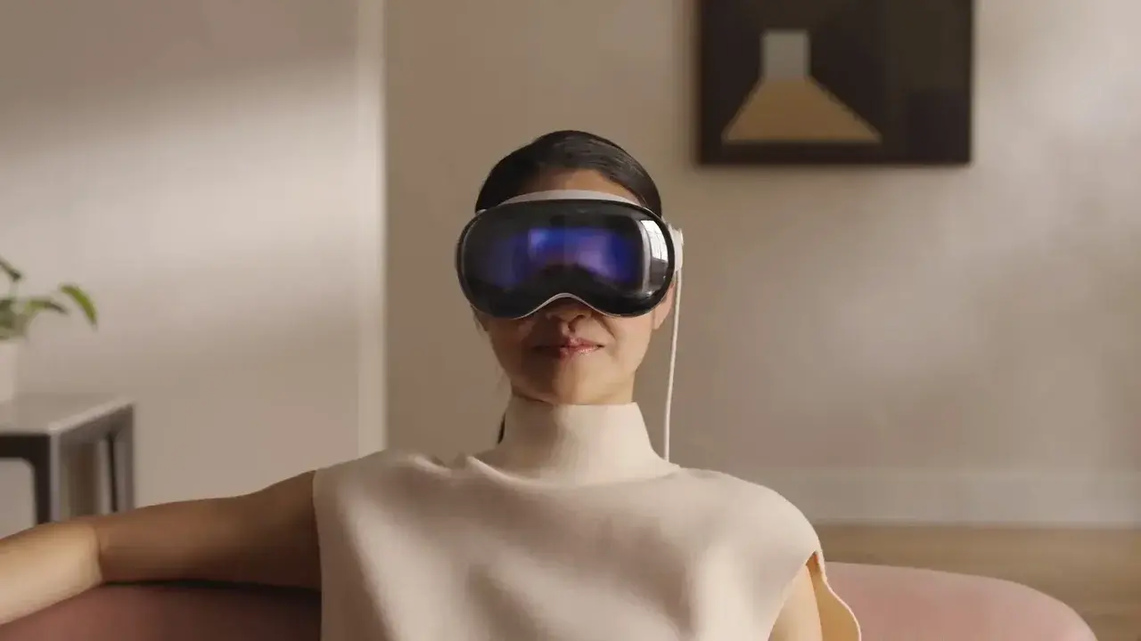 John Ternus Discusses the Future of Apple Vision Pro