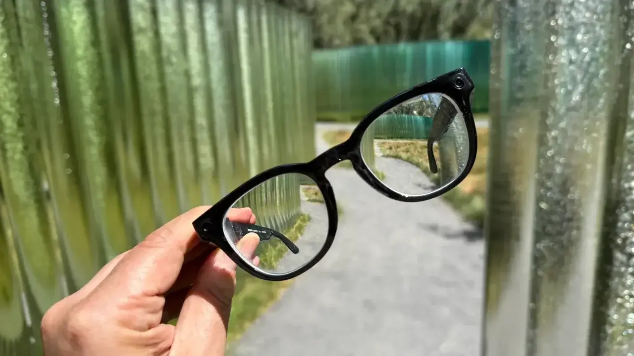 Meta Prepares to Launch Camera-Free Smart Glasses Called Luna