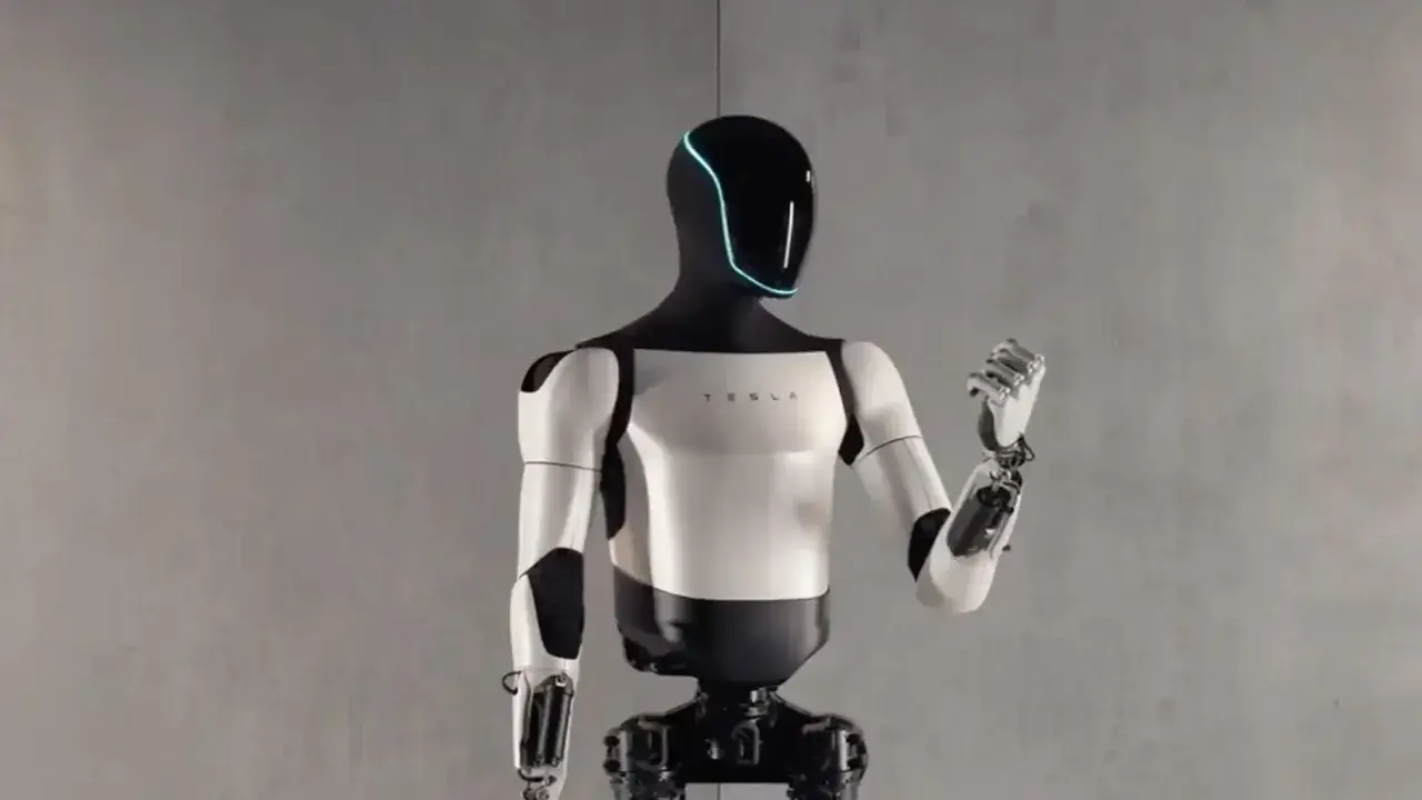 Tesla Faces Manufacturing Hurdles for Optimus Humanoid Robot