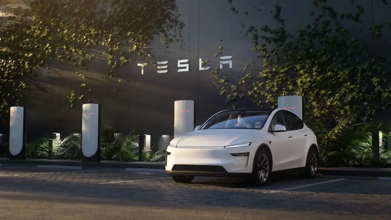 Tesla Opens First Comprehensive Center at Forum Istanbul