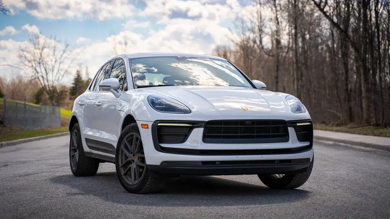 Porsche Reintroduces Gas-Powered Macan in Strategic Pivot