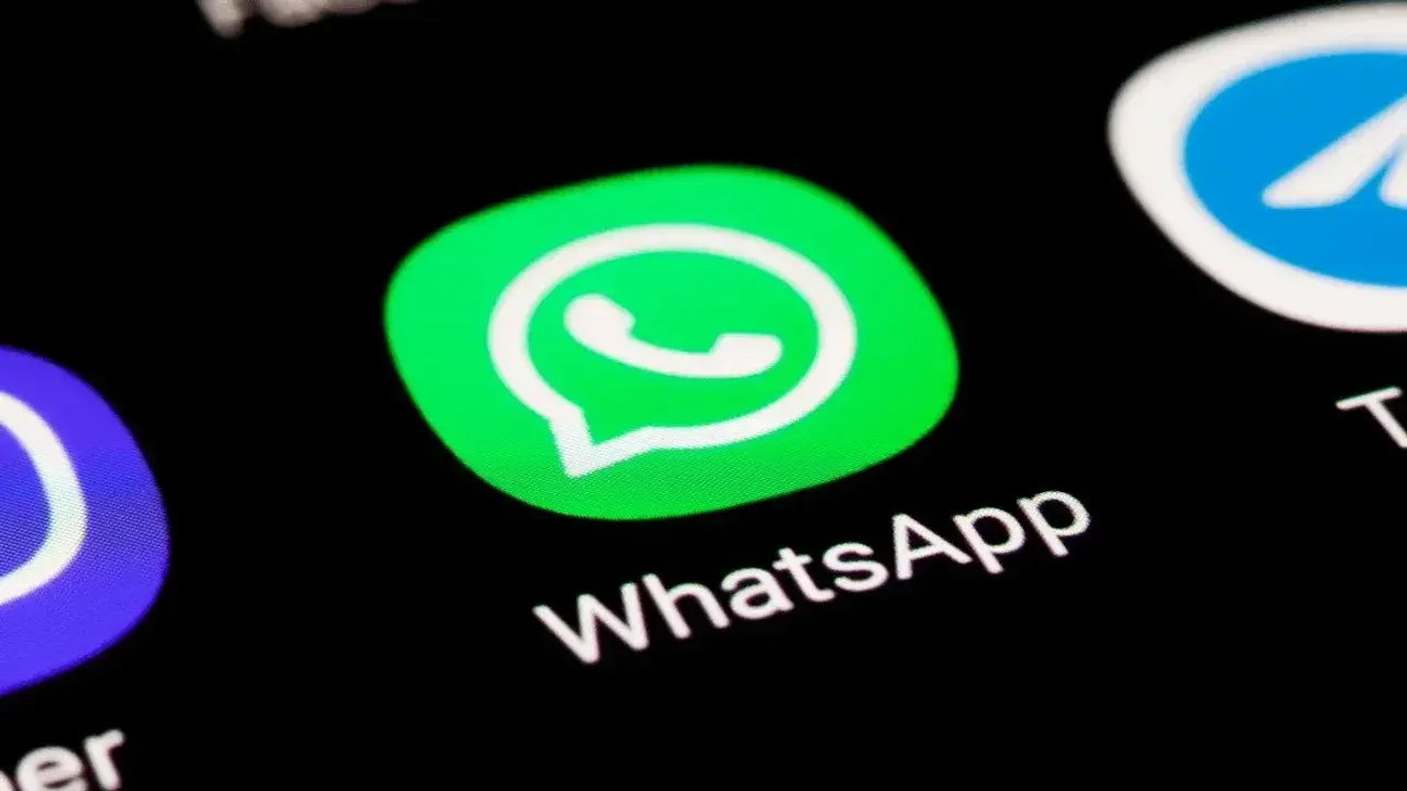 WhatsApp Tests New In-App Browser Feature for iOS Users